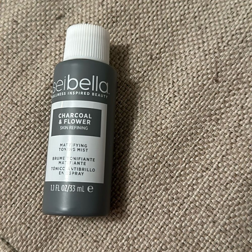 New SeiBella Charcoal & Flower Skin Refining Mattifying Toning Mist 1.1 fl oz